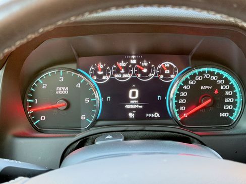 Used 2020 GMC Yukon XL Denali w/ Denali Premium Package image 2