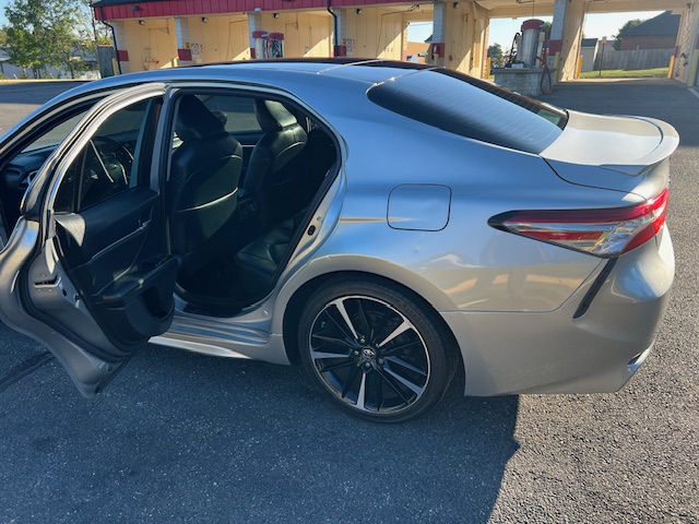 Used 2018 Toyota Camry XSE FWD image 5