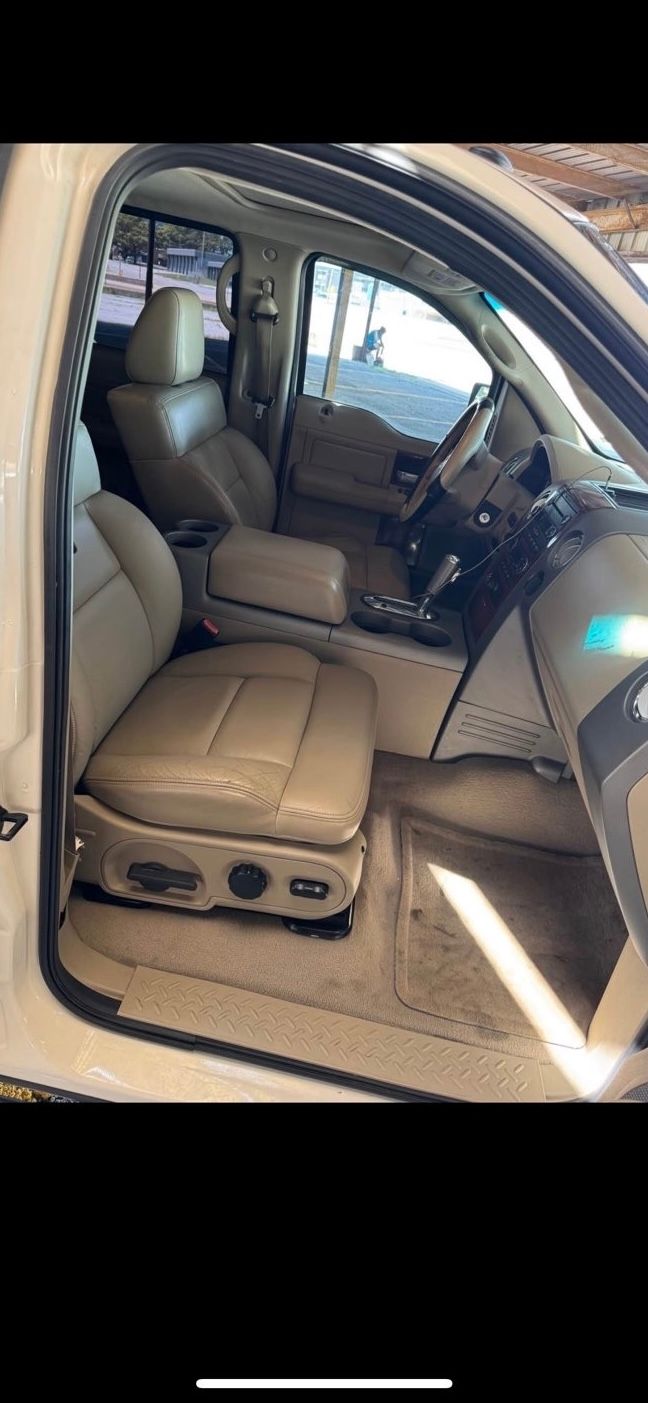 Used 2008 Ford F150 Lariat RWD image 4