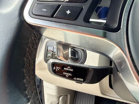 Used 2019 Porsche Cayenne AWD/4WD image 14