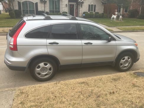 Used 2010 Honda CR-V LX image 6