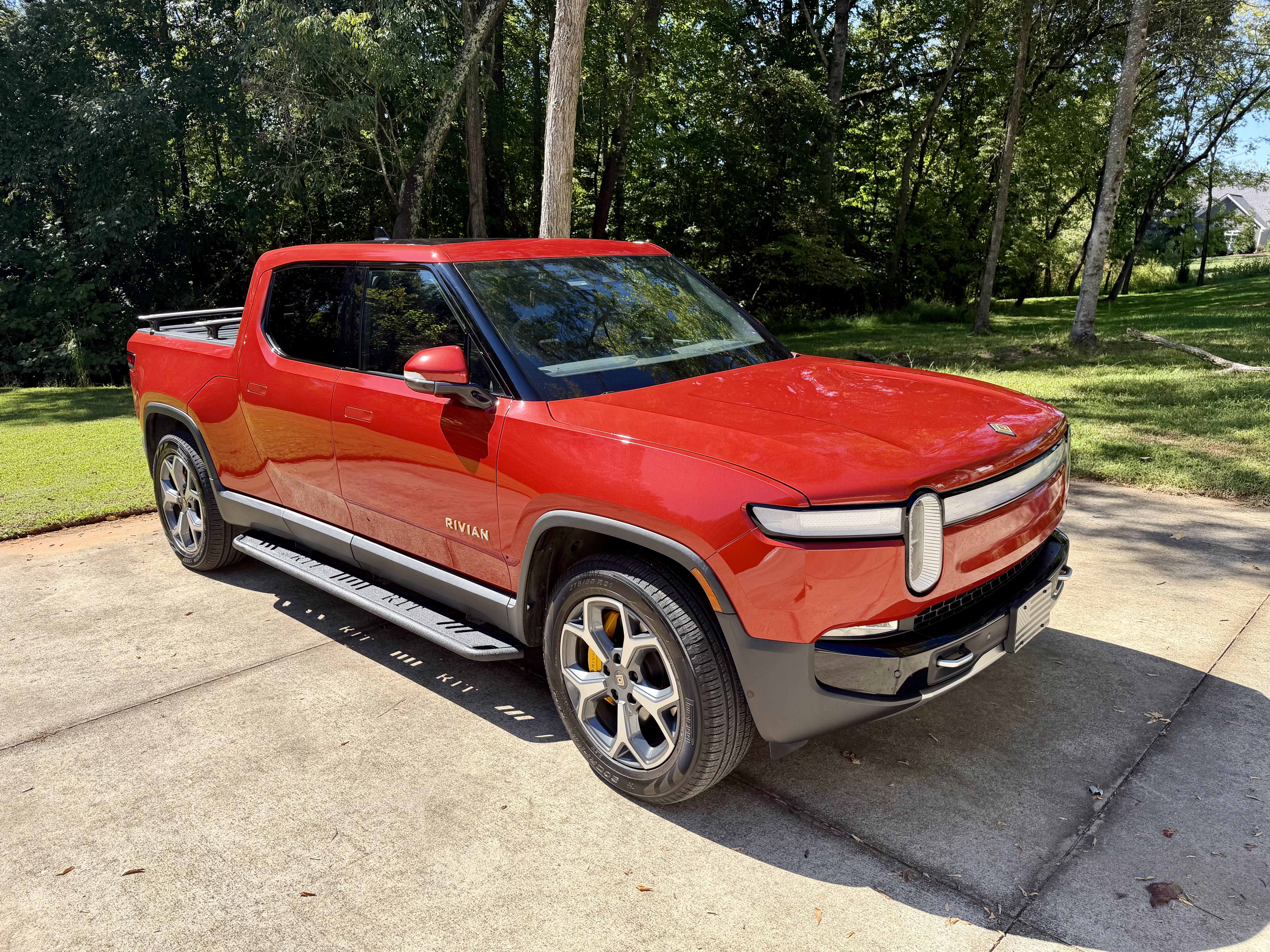 Used 2022 Rivian R1T Adventure AWD/4WD image 1