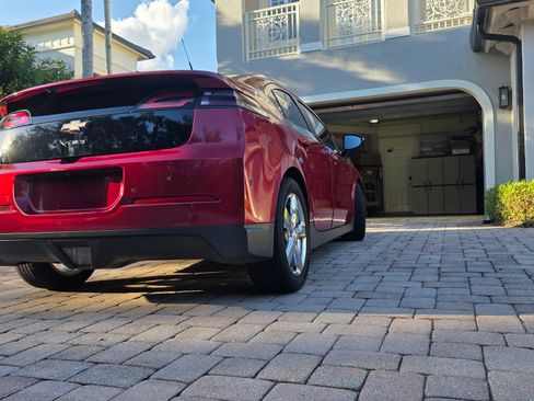 Used 2012 Chevrolet Volt Premium w/ Premium Trim Package image 5