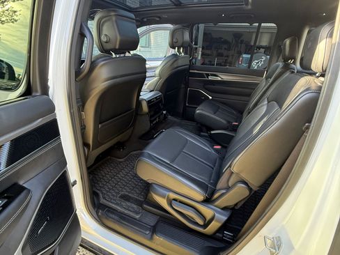 Used 2024 Jeep Wagoneer Series II w/ Convenience Group I image 24