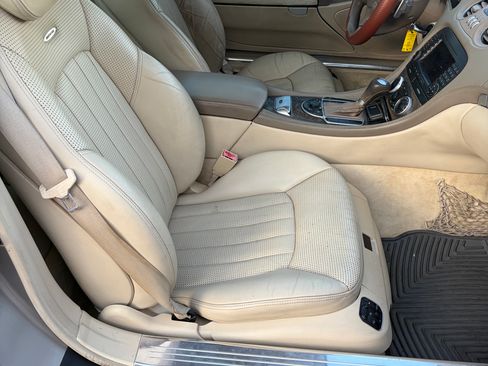 Used 2007 Mercedes-Benz SL 55 AMG image 6