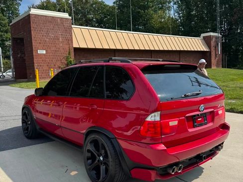 Used 2005 BMW X5 4.8is image 11