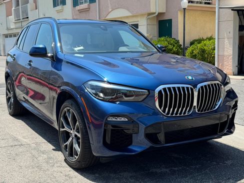 Used 2021 BMW X5 sDrive40i w/ M Sport Package image 11