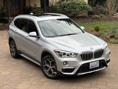 Used 2017 BMW X1 xDrive28i image 21