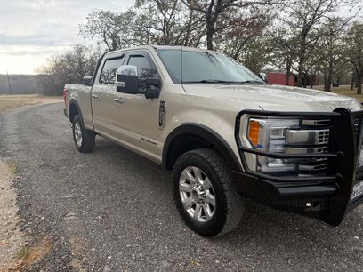 Used 2017 Ford F250 Platinum w/ Platinum Ultimate Package