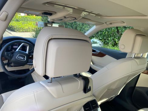 Used 2021 Audi A4 2.0T Premium Plus w/ Premium Plus Package image 14