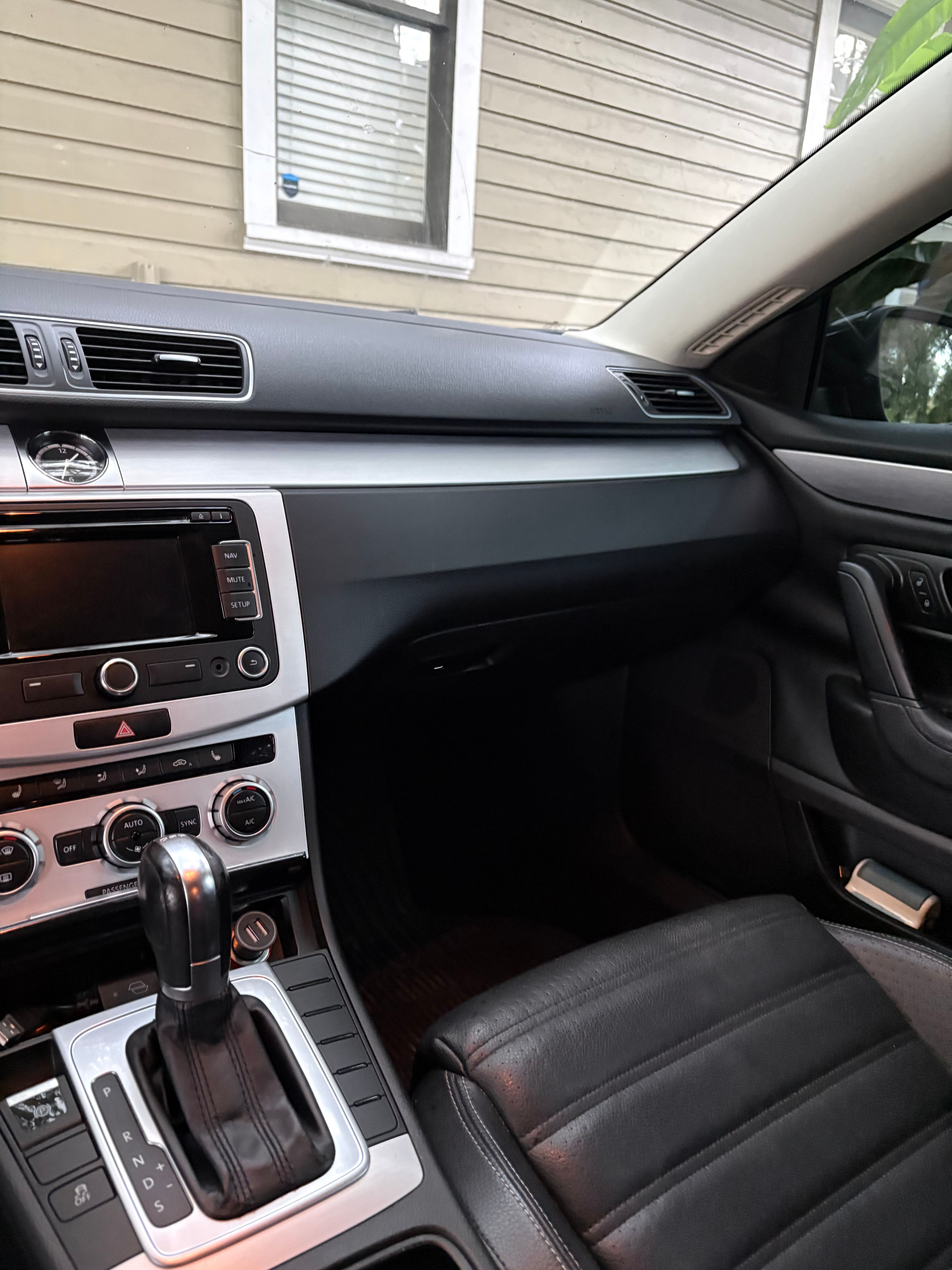 Used 2014 Volkswagen CC Sport FWD image 9