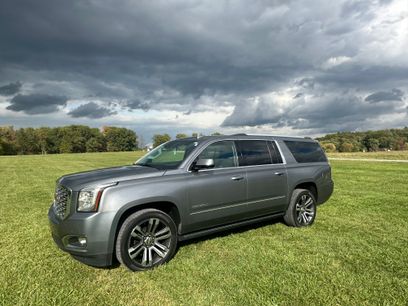 Used 2020 GMC Yukon XL Denali w/ Denali Premium Package