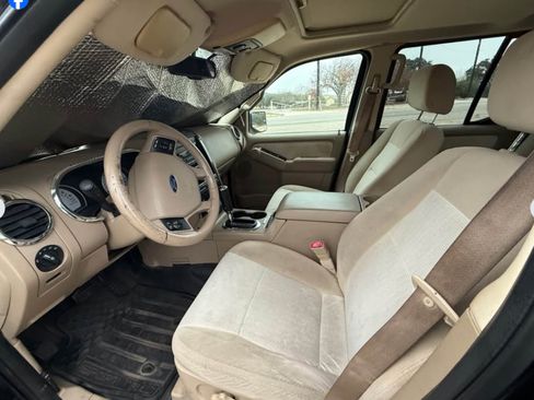 Used 2008 Ford Explorer Sport Trac Limited image 10