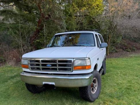 Used 1996 Ford Bronco Sport Utility 2D image 6