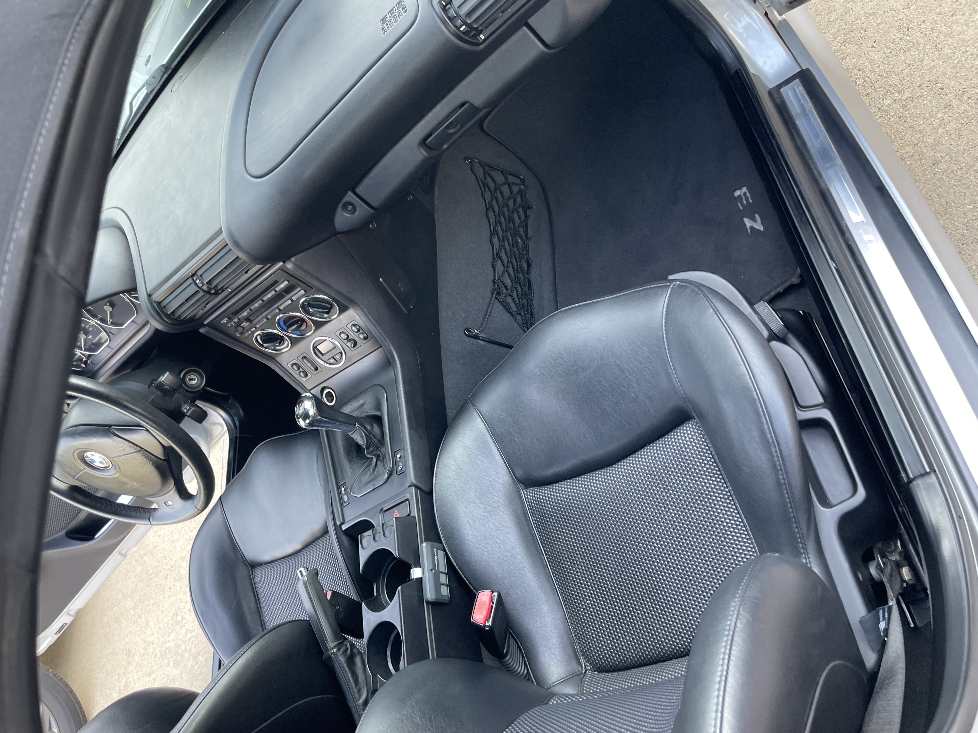Used 2002 BMW Z3 2.5i RWD image 13