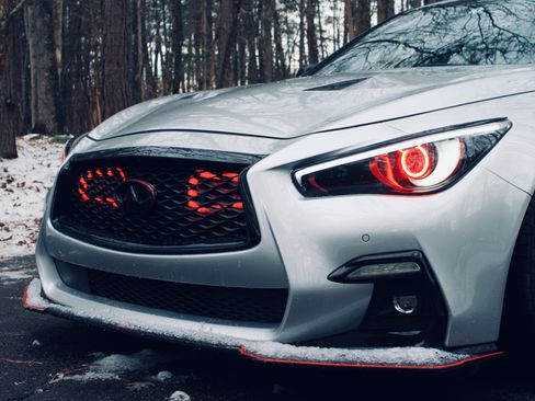 Used 2018 INFINITI Q50 Red Sport 400 w/ Sensory Package (Sport) image 12