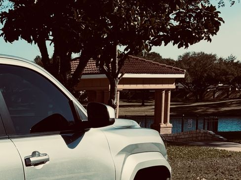 Used 2025 Toyota Tacoma SR5 image 6