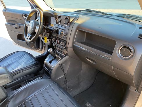 Used 2012 Jeep Patriot Sport w/ Tire & Wheel Group image 15