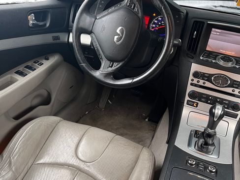 Used 2009 INFINITI G37 37x Sedan 4D w/ Premium Pkg image 8