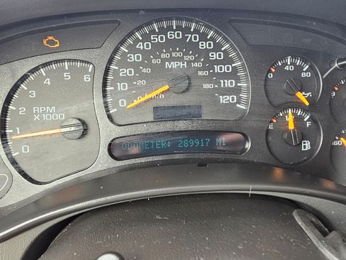 Used 2005 Chevrolet Tahoe LS w/ Preferred Equipment Group image 9