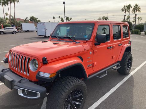 Used 2019 Jeep Wrangler Unlimited Sahara w/ Uconnect 4C Nav & Sound Group image 2