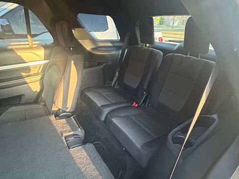 Used 2016 Ford Explorer XLT image 26