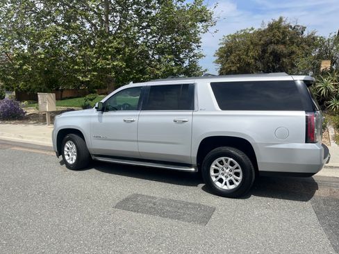 Used 2016 GMC Yukon XL SLT w/ Open Road Package image 4