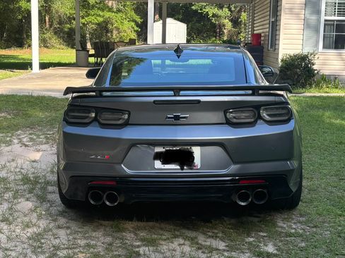 Used 2019 Chevrolet Camaro ZL1 RWD image 4