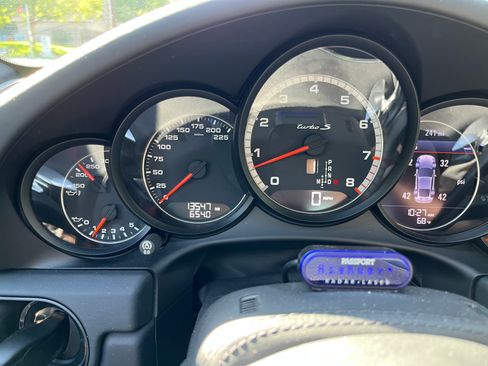 Used 2014 Porsche 911 Turbo S image 2