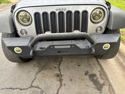 Used 2016 Jeep Wrangler Unlimited Sport w/ Quick Order Package 24S AWD/4WD image 15