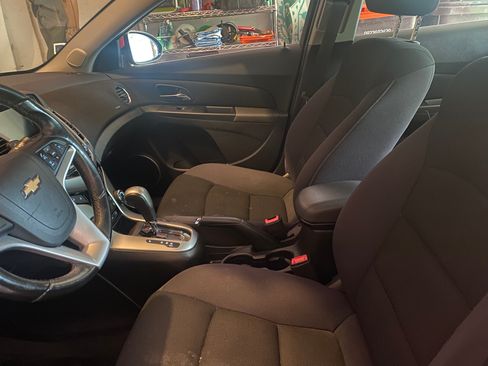 Used 2014 Chevrolet Cruze LT w/ All-Star Edition FWD image 9