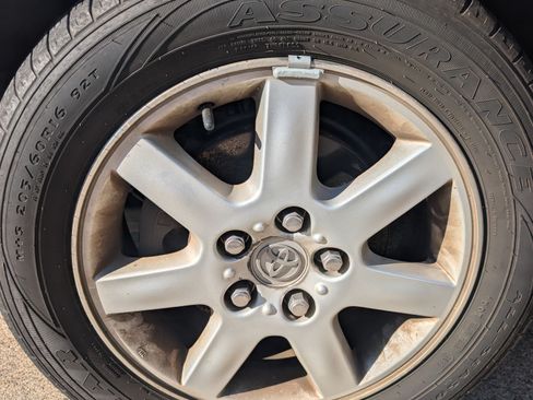 Used 2004 Toyota Avalon XL image 17