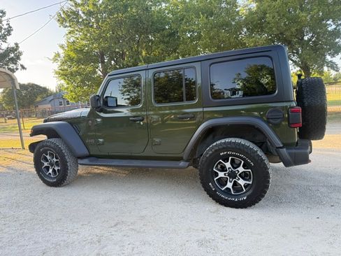 Used 2021 Jeep Wrangler Unlimited Rubicon w/ Safety Group AWD/4WD image 4
