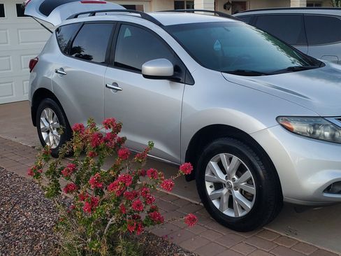 Used 2013 Nissan Murano SV image 1