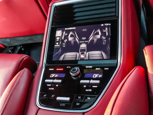 Used 2017 Porsche Panamera Turbo image 22