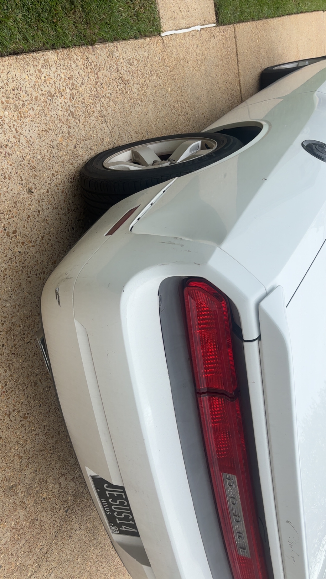 Used 2013 Dodge Challenger SXT RWD image 17