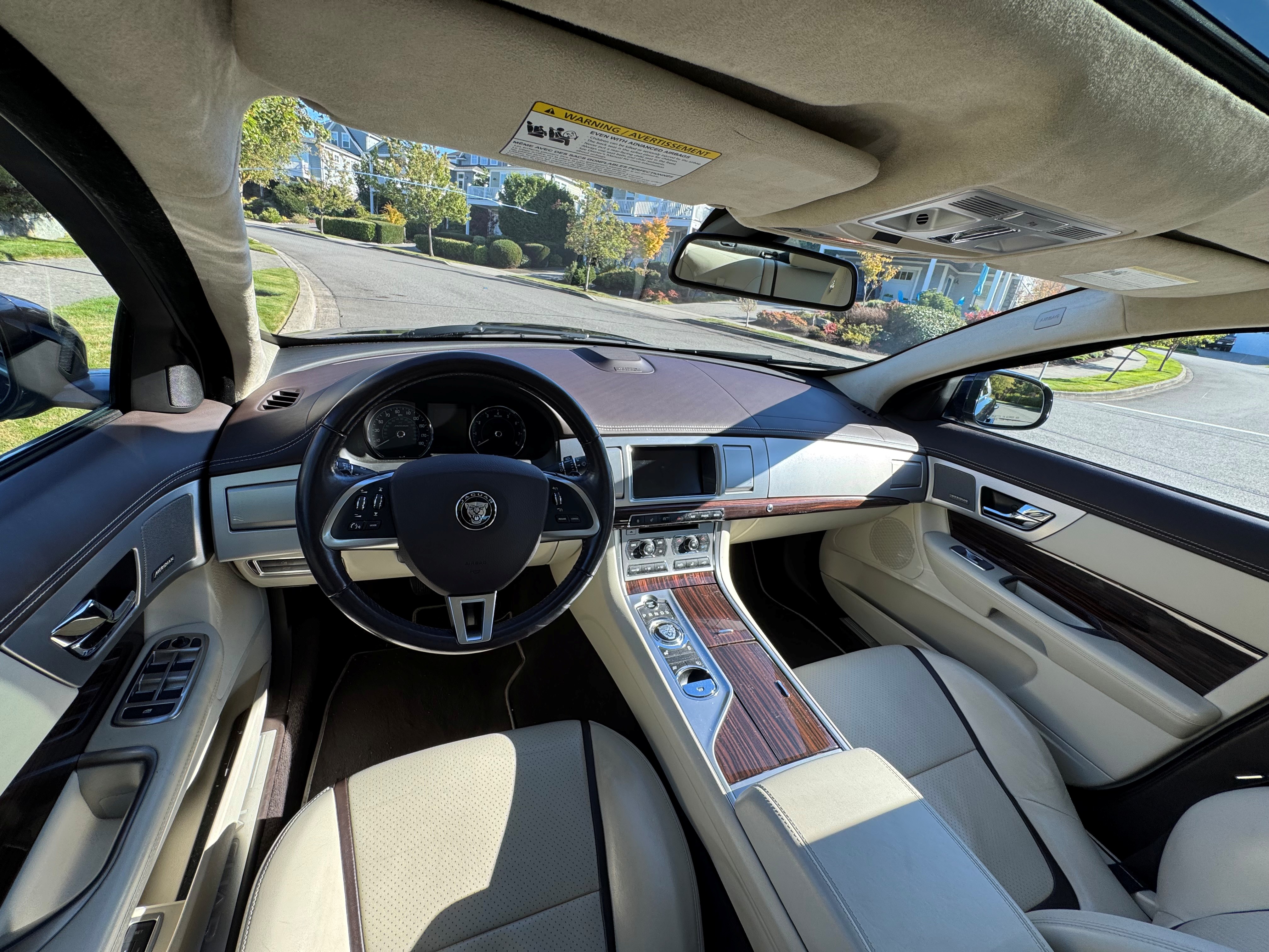 Used 2015 Jaguar XF Portfolio AWD/4WD image 13