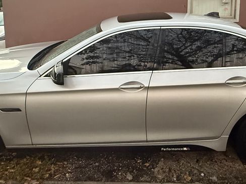 Used 2013 BMW 528i Sedan image 9