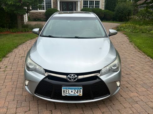 Used 2017 Toyota Camry XSE FWD image 23