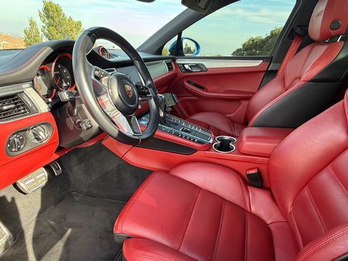 Used 2018 Porsche Macan GTS image 6