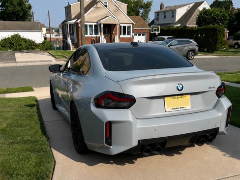 Used 2023 BMW M2 w/ Carbon Package RWD image 6