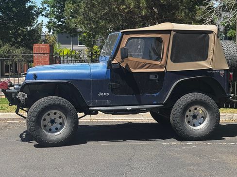 Used 1993 Jeep Wrangler 4WD image 4