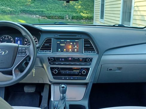 Used 2016 Hyundai Sonata ECO FWD image 6