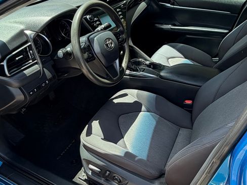 Used 2019 Toyota Camry LE FWD image 14