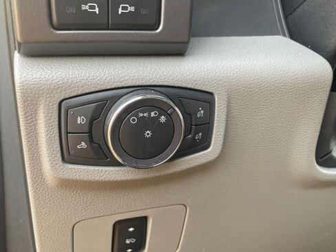 Used 2019 Ford F250 XLT w/ XLT Value Package AWD/4WD image 20