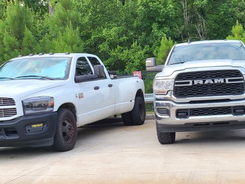 Used 2008 Dodge Ram 3500 Truck SLT w/ Popular Equipment Group image 4