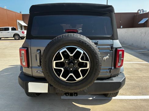 Used 2023 Ford Bronco Outer Banks AWD/4WD image 9