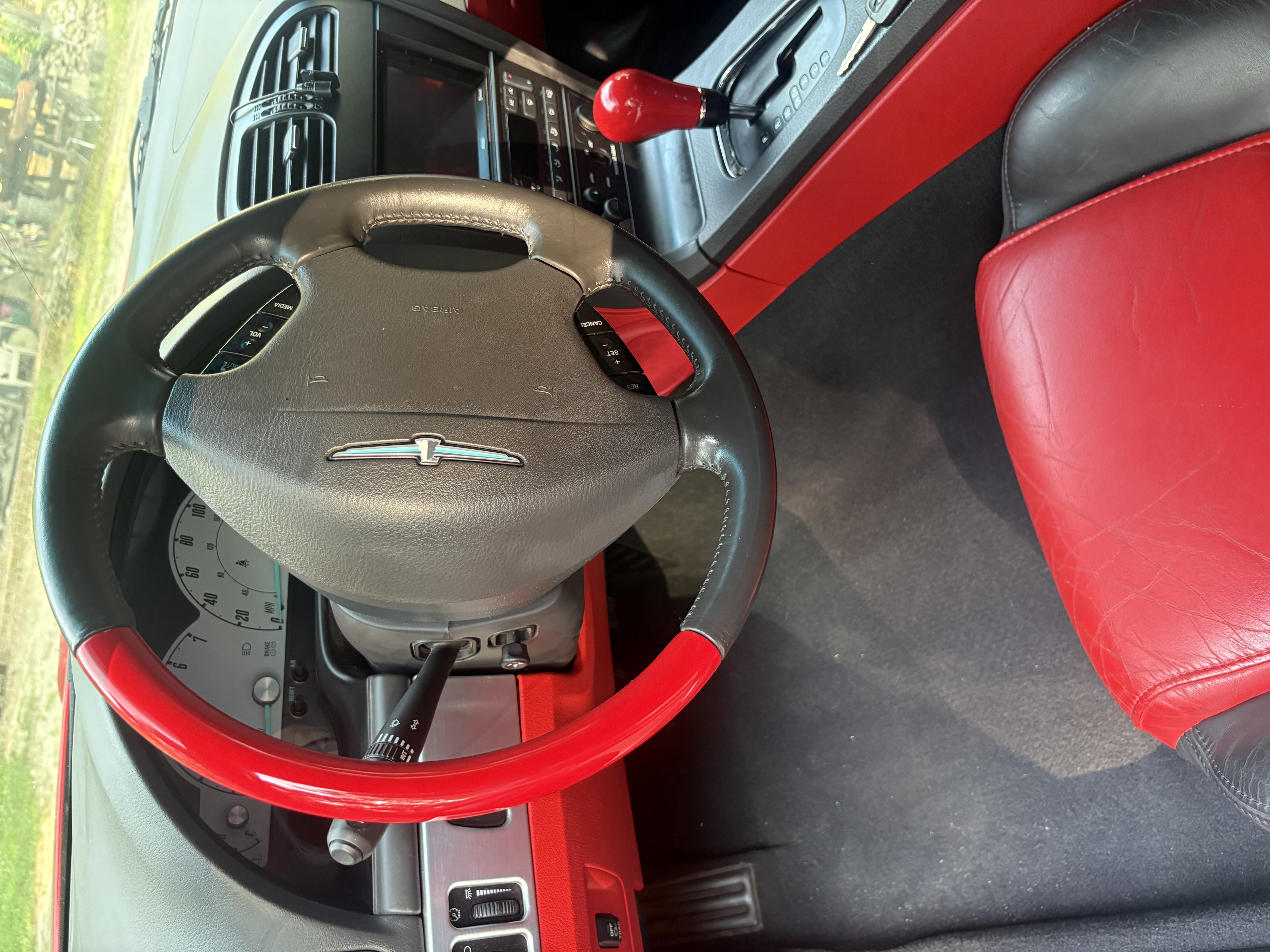 Used 2002 Ford Thunderbird RWD image 13