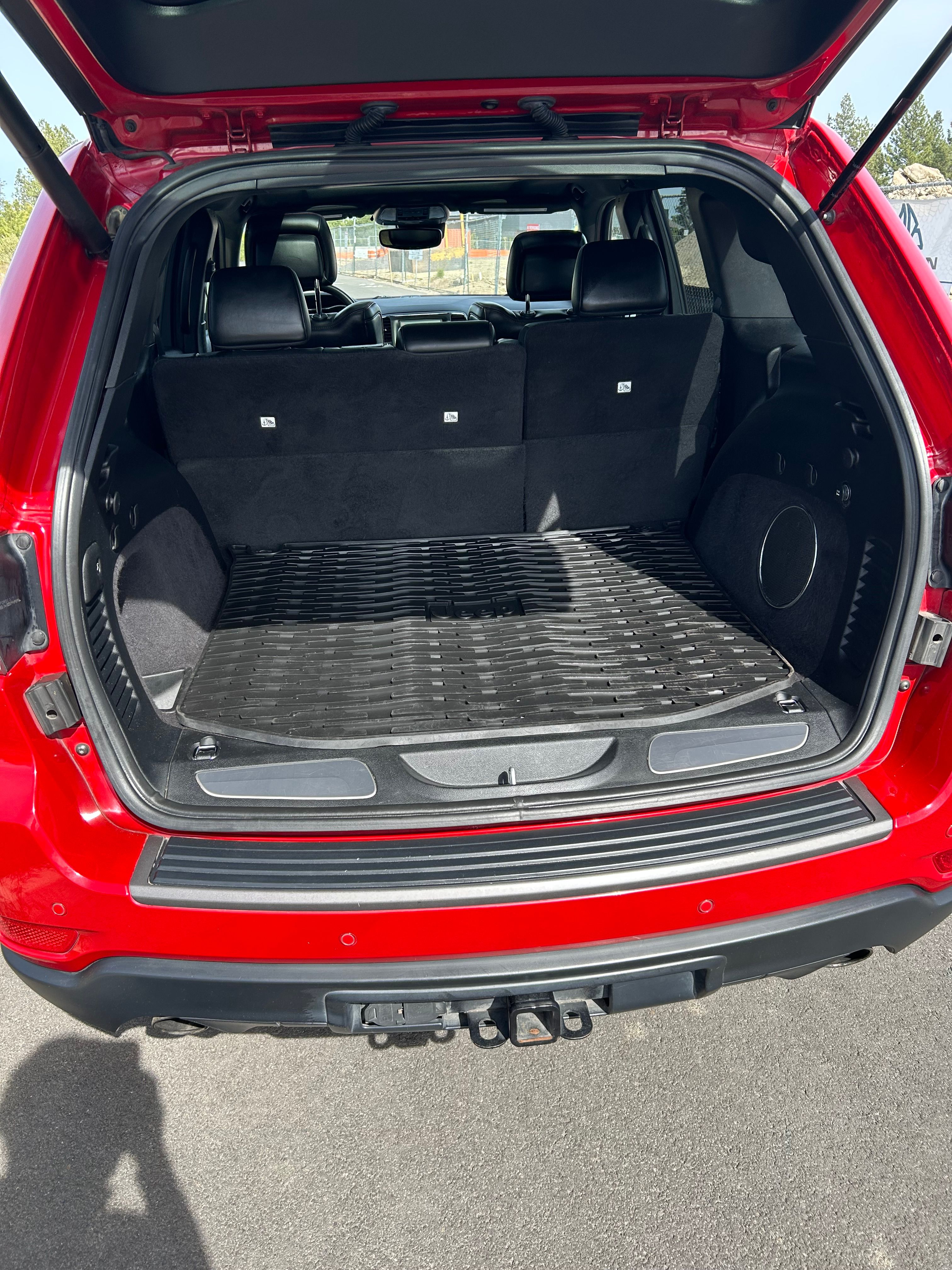 Used 2017 Jeep Grand Cherokee Trailhawk w/ Trailhawk Luxury Group AWD/4WD image 10