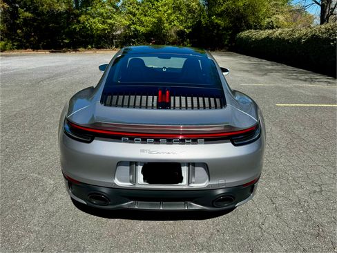 Used 2020 Porsche 911 Carrera S image 2